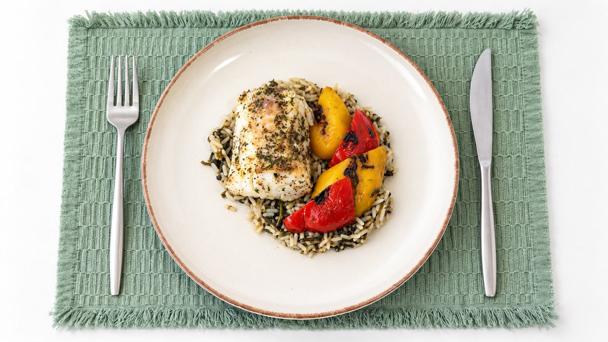 cod fish with spinach rice| roasted bell peppers - Cut Bulk Restcod fish with spinach rice| roasted bell peppers
